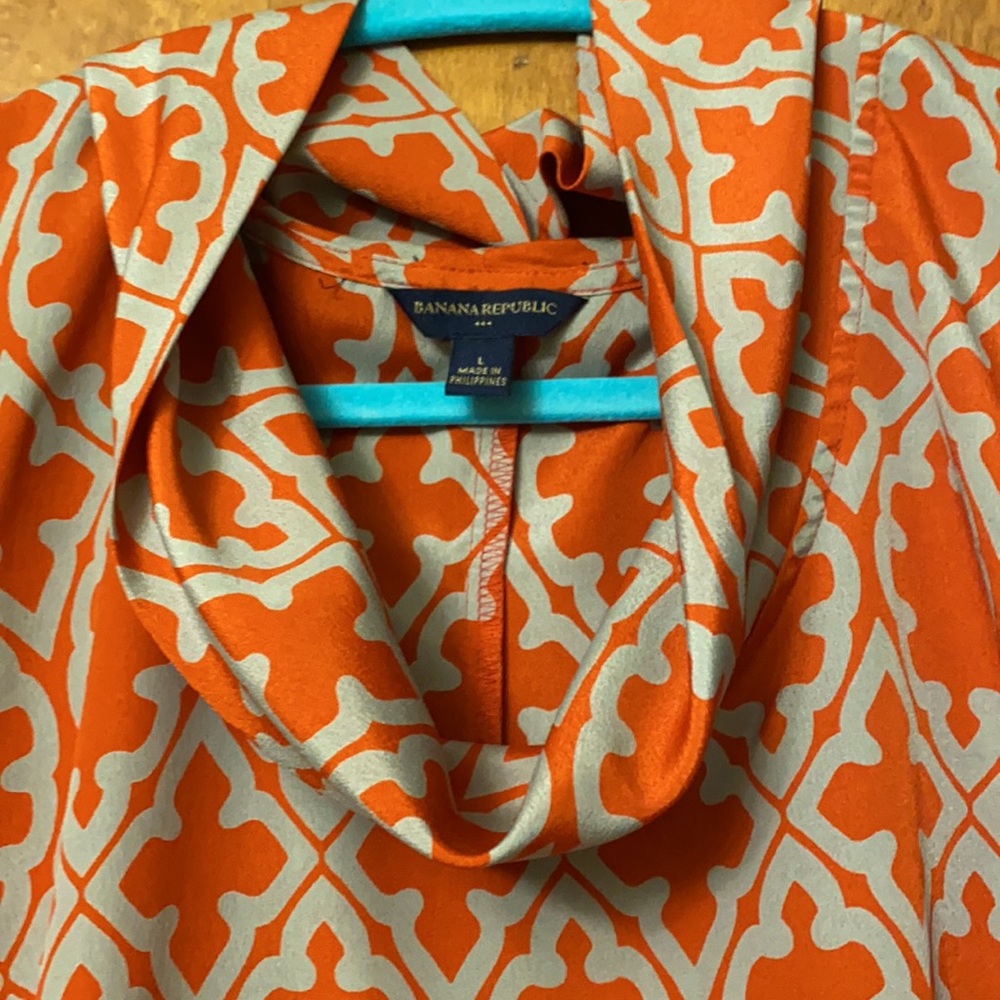 Gorgeous orange Banana Republic summer blouse